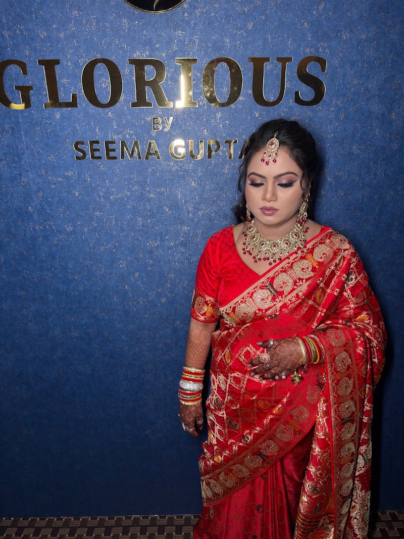 Glorious Salon by Seema Gupta, beauty salon in Varanasi, India, photo 2 of 10